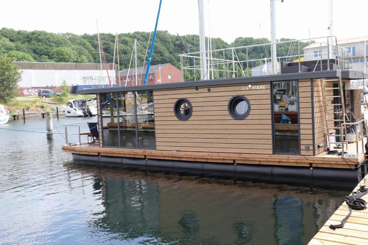 Hotel Hausboot Lina In Flensburgo Esterno foto